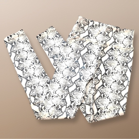 Snakeskin Print Fleece Lined Black Tan Zenana Leggings L/XL - Picture 1 of 9